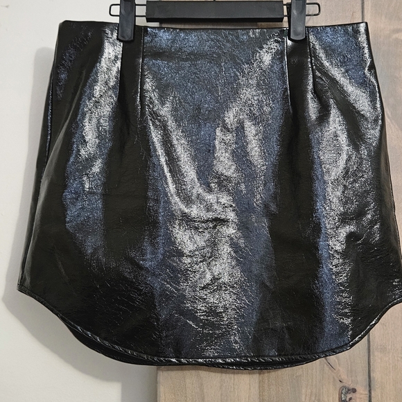 VICI × GINA Curved Mini Pleather Skirt In Black. Size XL NWT - Picture 6 of 11